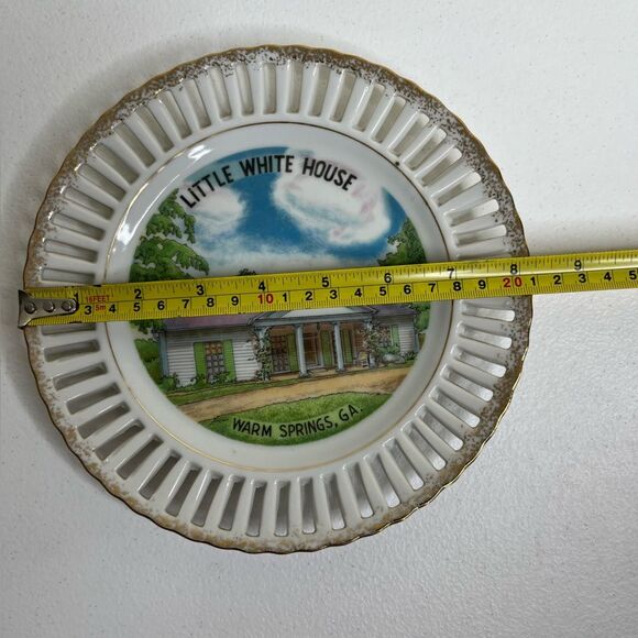 Vintage Little White House Gold Trim Ceramic Decorative Plate Warm Springs GA - Picture 6 of 7
